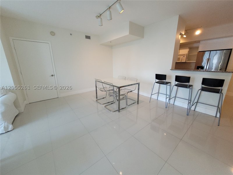 Apartment for rent at One Miami East Tower 1719