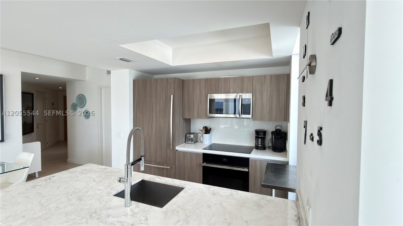 Condo for sale at Tiffany House 415