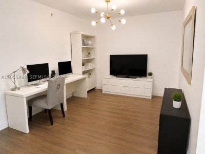 Comprar apartamento no One Fifty One at Biscayne 409