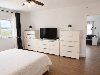 Comprar apartamento no One Fifty One at Biscayne 409
