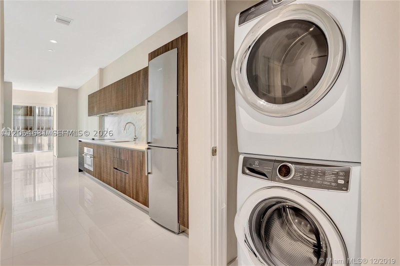 Condo for sale at Paramount Miami WorldCenter 504