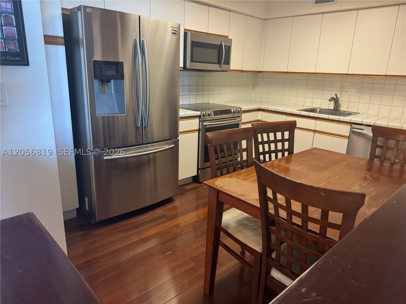 Condo for sale at Mystic Pointe 500 1208