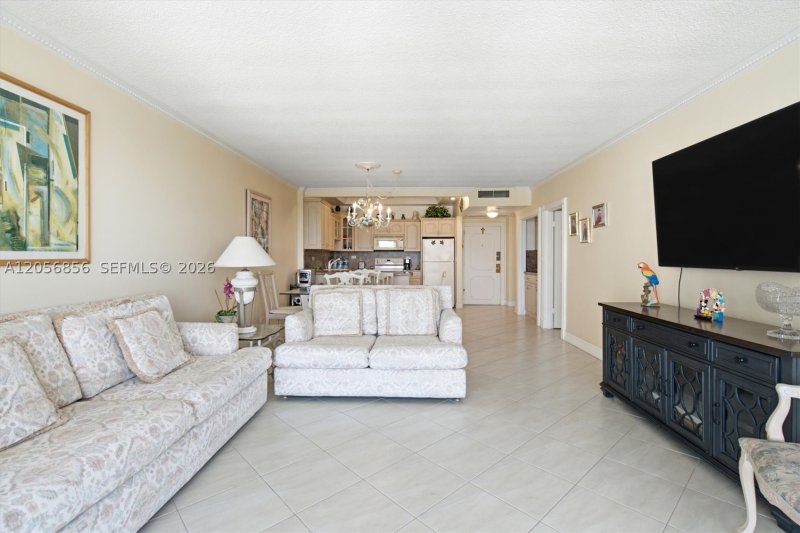 Condo for sale at Pavilion 1723