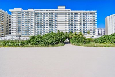 Pavilion Apt #1723