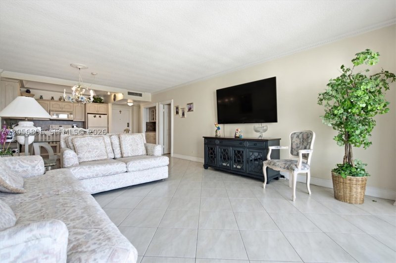 Condo for sale at Pavilion 1723