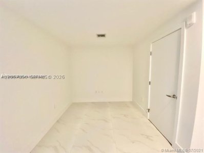 Aluguel de apartamento no The Harbour 702