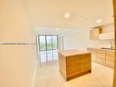 Aluguel de apartamento no The Harbour 702