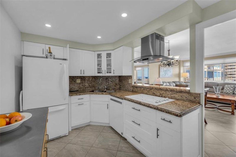 Condo for sale at Coral Ridge Towers 1112A