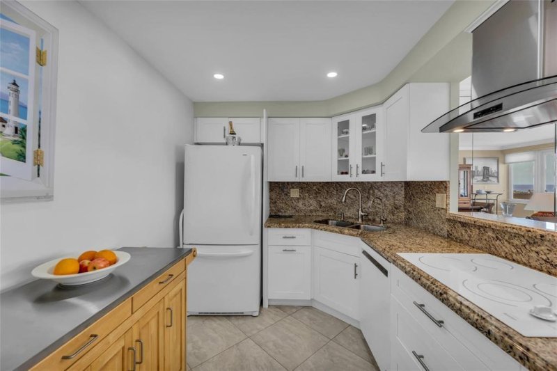 Condo for sale at Coral Ridge Towers 1112A