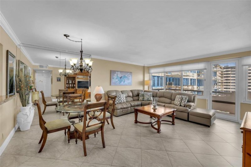 Condo for sale at Coral Ridge Towers 1112A