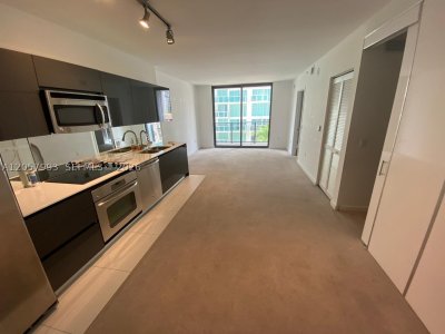 Brickell on the River North Apt #706