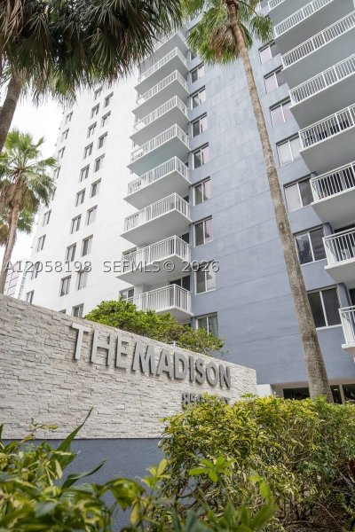 Apartment for rent at Madison Miami E-1610