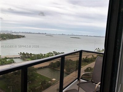 Comprar apartamento en Charter Club Condos T1