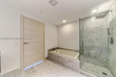 Aluguel de apartamento no SLS Lux Brickell 2302
