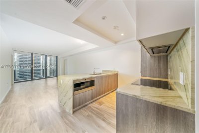 Aluguel de apartamento no SLS Lux Brickell 2302