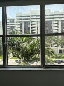 Comprar apartamento en Gables Plaza 501
