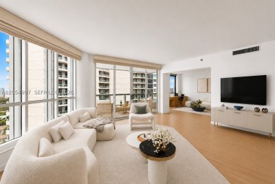 Comprar apartamento no Atlantic Two at The Point 1605