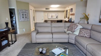 Mystic Pointe 300 Apt #1111