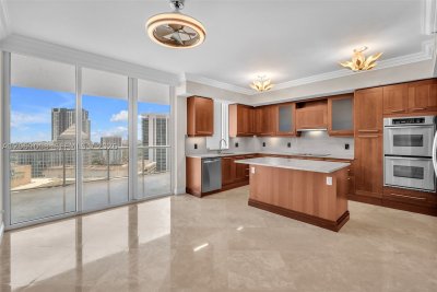 Aluguel de apartamento no Las Olas River House 3209