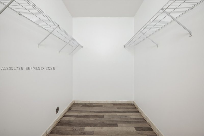 Comprar apartamento en The Courts Condo 417