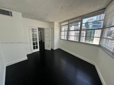 Alquiler de apartamento en Four Ambassadors 1408