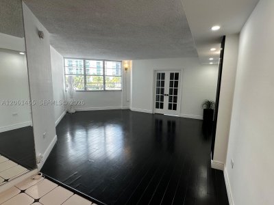 Alquiler de apartamento en Four Ambassadors 1408