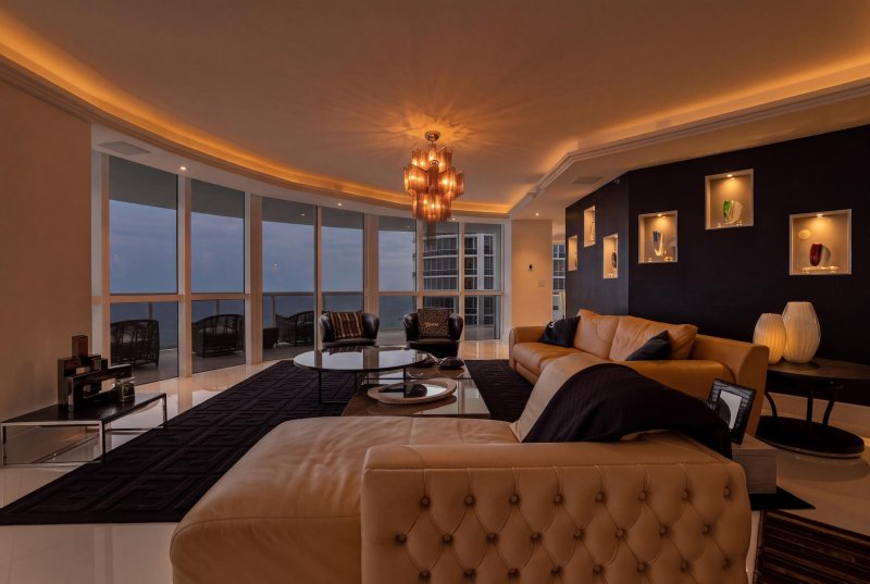 Condo for sale at Trump Royale PH 5109