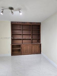 Comprar apartamento no The Cricket Club 911