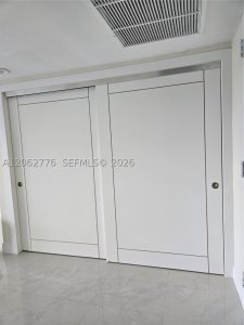 Comprar apartamento no The Cricket Club 911