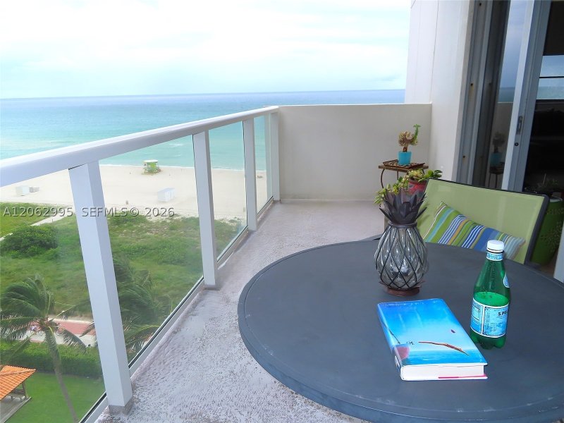 Apartment for rent at Arlen Beach 919