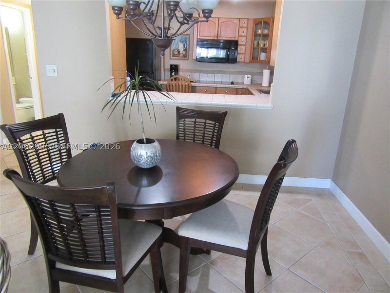 Apartment for rent at Arlen Beach 919