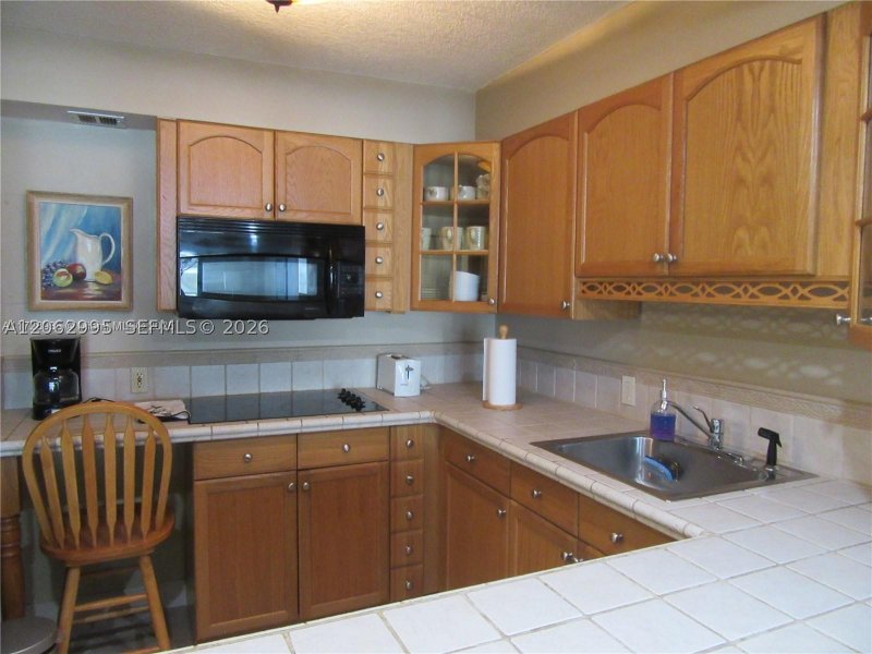 Apartment for rent at Arlen Beach 919