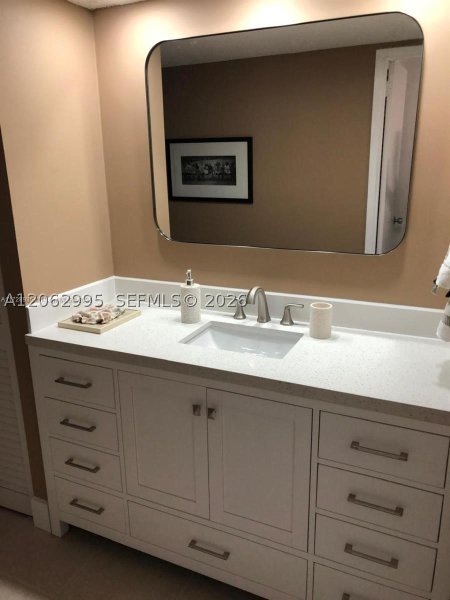 Apartment for rent at Arlen Beach 919
