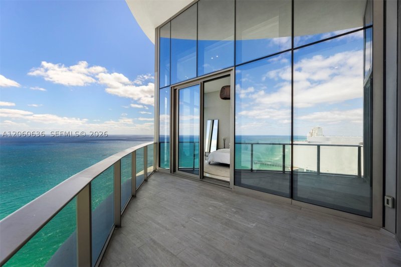 Condo for sale at Ritz Carlton Residences Sunny Isles 4701