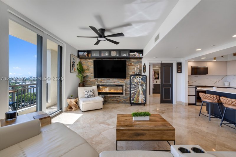 Condo for sale at Waverly Las Olas 1118