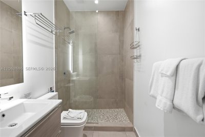 Comprar apartamento no Smart Brickell III 405