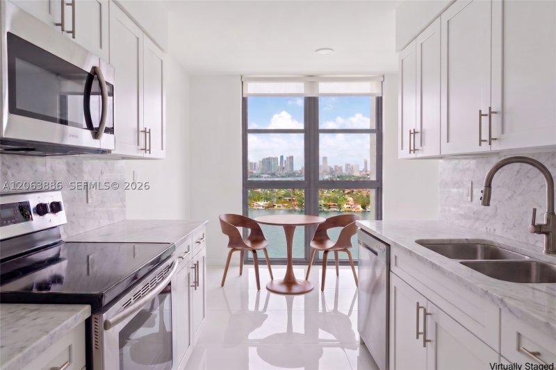 Condo for sale at Nine Island Avenue 2306