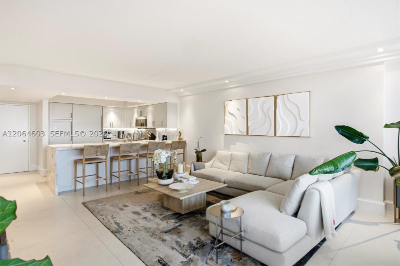 Apartment for rent at 5600 Collins 15S