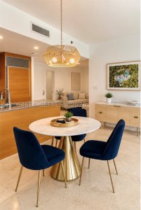 Comprar apartamento no Icon Brickell Tower I 1609