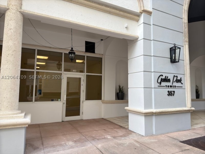Condo for sale at Gables Park Tower 103