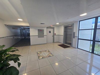 Aluguel de apartamento no Plaza of the Americas 609