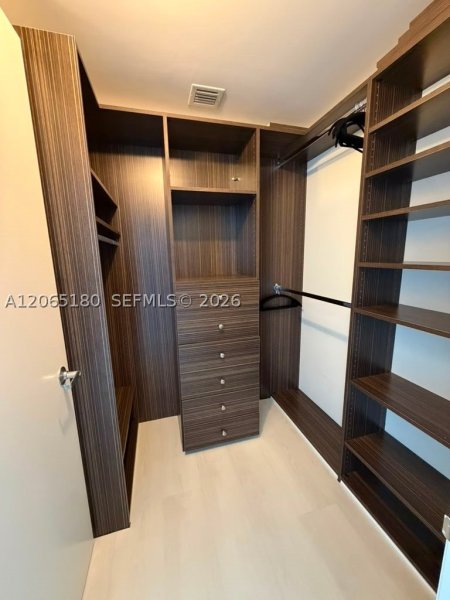 Comprar apartamento en Jade Ocean 1208