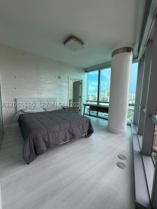 Comprar apartamento en Jade Ocean 1208