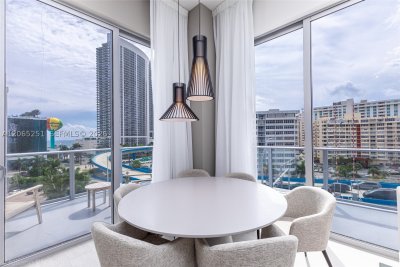 Comprar apartamento en Hyde Beach House R509