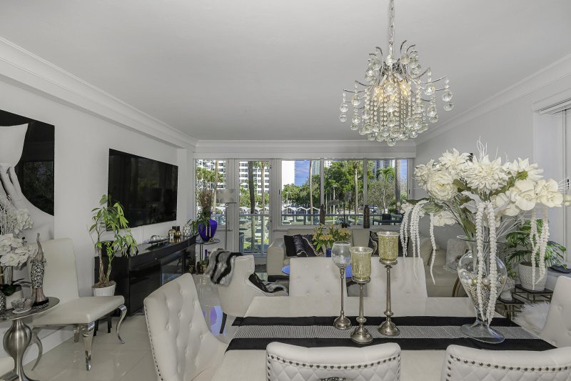 Condo for sale at Coral Ridge Towers 215