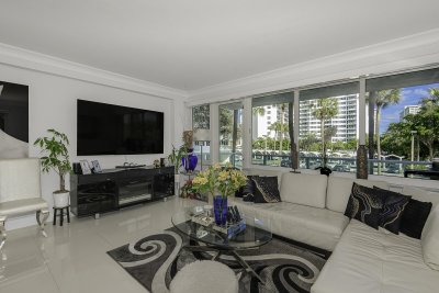 Comprar apartamento en Coral Ridge Towers 215