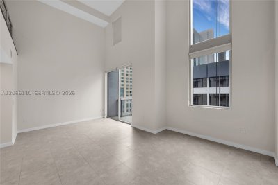 Comprar apartamento no Avenue on Brickell 1060 Tower 815