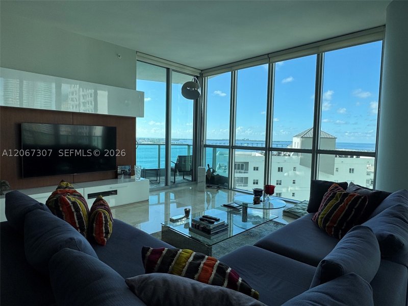 Alquiler de apartamento en Jade Brickell 1708
