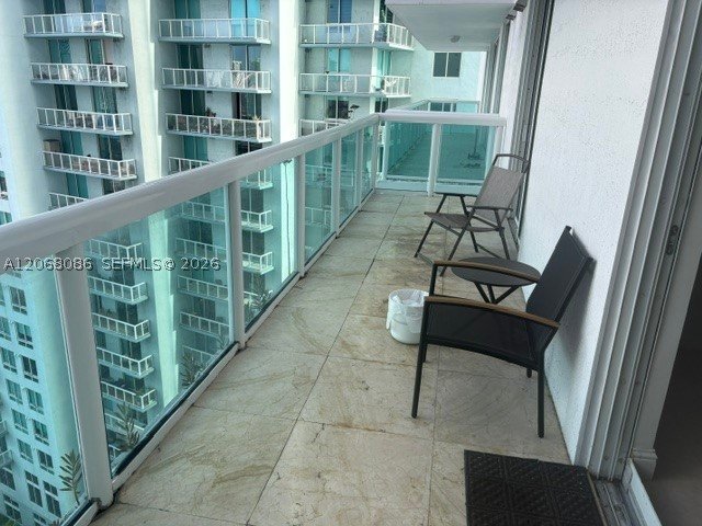 Condo for sale at 1800 Club 2708