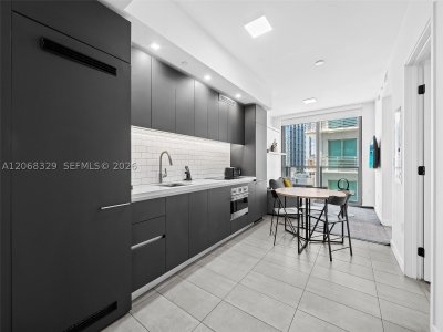 Comprar apartamento en YotelPad Miami 1807